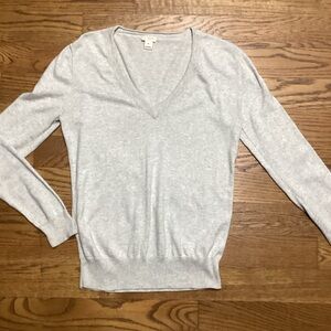 J. Crew cotton v-neck sweater. Light gray. Size Medium